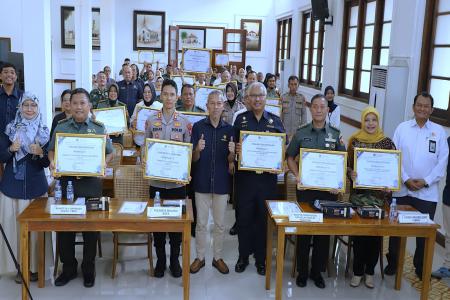 Sat Binmas Polres Pasuruan Bekali Satp