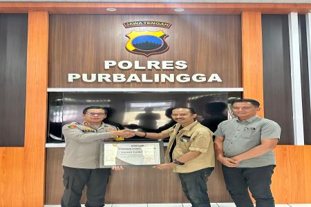 Polres Purbalingga Terima Penghargaan 